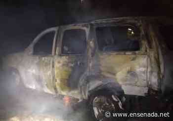 Incendian camioneta en despoblado cerca de la Presa - Ensenada.net