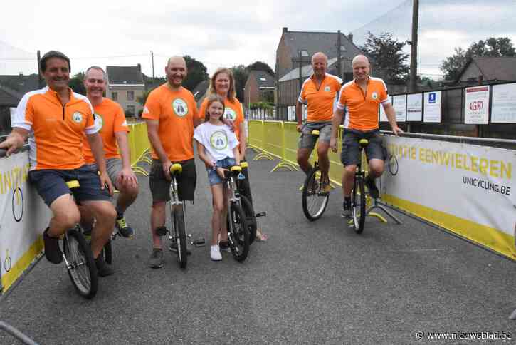 Thierry doorkruist met groep sportievelingen het hele land op eenwieler om aandacht te vragen voor mucoviscidose: “Voor mijn dochter Fenna en al die andere patiënten”
