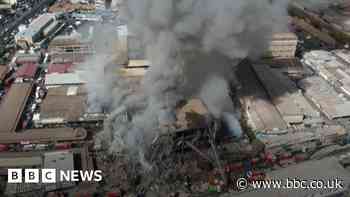 Fireworks explosion rocks Armenia shopping market
