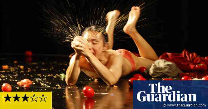 Tomato review – fruity show is ripe for the Edinburgh fringe
