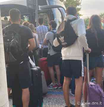 Odissea Wizz Air, passeggeri lasciati a terra a Pescara e ritorno a Fiumicino in pullman - Dire