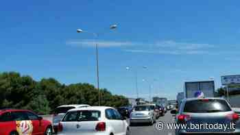 Incidente sulla statale 16 a Bari: tamponamento tra quattro auto, traffico rallentato e code in direzione sud - BariToday