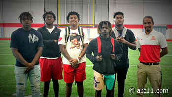 Georgia high school football team save woman from car accident