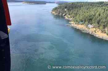 Joint response team working on oil spill spreading to B.C. waters - Comox Valley Record