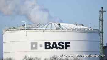 Chemie - Ludwigshafen am Rhein - BASF hofft bei Gasnotfallstufe auf Stammwerk-Weiterbetrieb - Wissen - SZ.de - Süddeutsche Zeitung - SZ.de