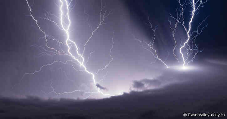 Upside-down Lightning In Oklahoma Most Powerful Ever Recorded
