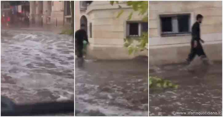 Violente piogge a Parigi: allagate le strade della città. Chiuse anche diverse stazioni della metropolitana – Video