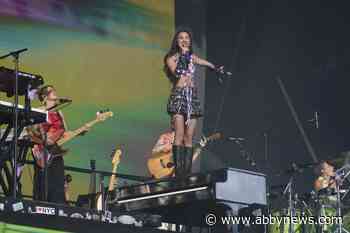 Olivia Rodrigo to induct Alanis Morissette into Canadian Songwriters Hall of Fame