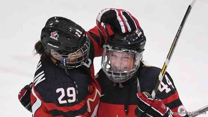 Five years later, Sarah Potomak back on women’s world hockey championship roster