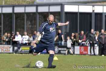 Wesley Sneijder wil trainersdiploma in Turkije halen: '3 keer op je fluitje blazen en je hebt het' - Sportnieuws.nl