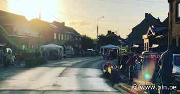 Rommelmarkt Roeselarestraat terug van weggeweest | Staden | hln.be - Het Laatste Nieuws