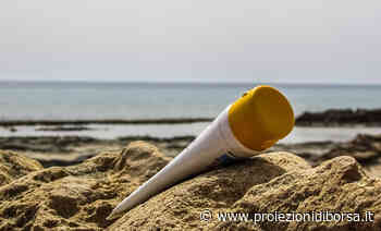 Cosa non usare mai per eliminare le macchie di crema solare dai vestiti - Proiezioni di borsa