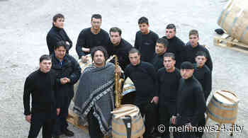 Enzo Avitabile ed i Bottari in Piazza Duomo per il ferragosto - Melfi News24 City