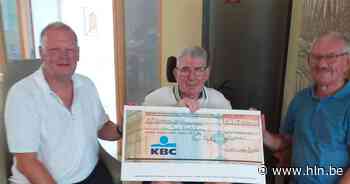 Dwars door Brakel schenkt 8.000 euro aan KSA Brakel - Het Laatste Nieuws