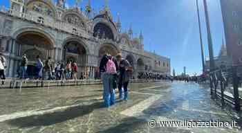 Piazza San Marco: i vetri anti-acqua alta hanno superato il collaudo, a giorni l'installazione - ilgazzettino.it