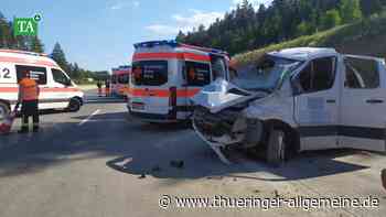 Mit Winterreifen gefahren: Sechs Schwerverletzte bei Unfall auf A9 - Thüringer Allgemeine