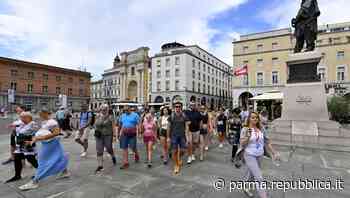 Scatti dal Ferragosto a Parma: tanti turisti in città - foto - La Repubblica
