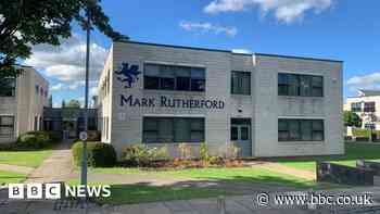 Luton Borough Council: Criminal group stole £1.1m missing from account - BBC