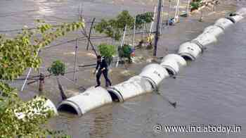 Flood alerts issued in Maharashtra, MP, Odisha as rivers touch danger levels - India Today