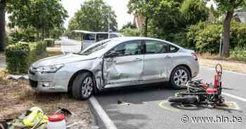 Motorrijder zwaargewond na ongeval met wagen: N8 tussen Oudenaarde en Kluisbergen even afgesloten - Het Laatste Nieuws