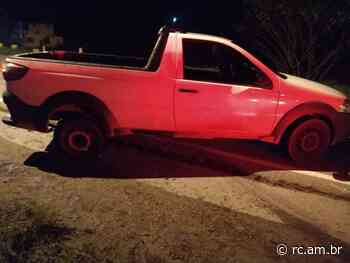 Carro tomba na Rodovia Ivo Silveira, acesso a Brusque - Rádio Cidade