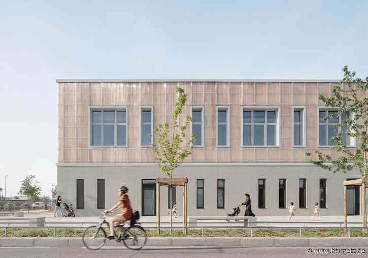 Beton, Holz, Polycarbonat
 - Schule bei Lyon von Rue Royale Architectes