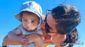 Lecco, gara di solidarietà per un bimbo di 5 mesi nato cieco: sarà operato negli Usa grazie a una raccolta fondi - TGCOM