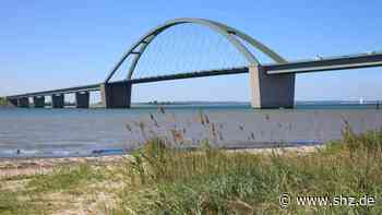 Stau vor Fehmarnsundbrücke: 80-Jähriger kollidiert mit Motorrad bei riskanter Wendung auf B207 - shz.de