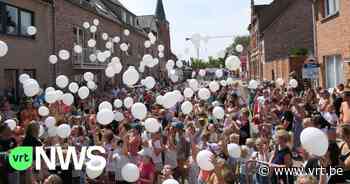 Temse-Velle laat 100 ballonnen op om Francis te herdenken - VRT NWS