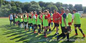 Marl: Besuch aus Partnerstadt Pendle zockt Kicker vom FC Marl ab - Marler Zeitung