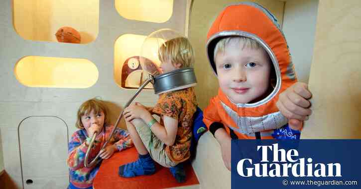 ‘There’s no final answer’: public let in to help furnish Bristol’s Martian house