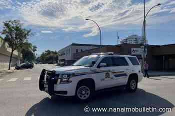 Kelowna RCMP looking for man from hit and run with school bus