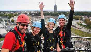 Seilrutsche hoch über Augsburg: Der "Bierflug" ist eröffnet - StadtZeitung Augsburg