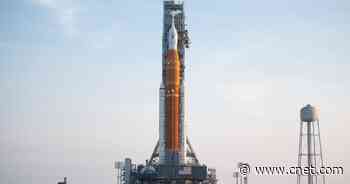 NASA Artemis I Mega Moon Rocket Proudly Poses on the Launchpad     - CNET