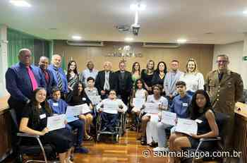 Aprendendo na prática: Vereadores mirins de Lagoa da Prata são empossados para Legislatura 2022/2023 - Sou Mais Lagoa