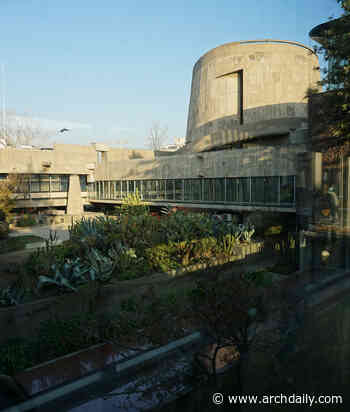 Architecture Classics: ECLAC Building / Emilio Duhart - ArchDaily