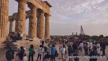 L'alba a Selinunte sorge tra le arie d'opera: trecento spettatori tra i templi - La Repubblica