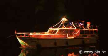 Sierlijk verlichte jachten maken tocht over de Maas - Het Laatste Nieuws