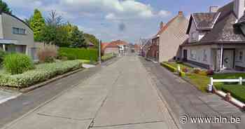 Pluimbroek in Deftinge krijgt nieuwe voetpaden | Lierde | hln.be - Het Laatste Nieuws