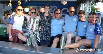 Mannen Toog 6 bedienen bezoekers Feesten in rok - Het Laatste Nieuws