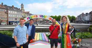 Stad huldigt regenboogbank aan Durme in - Het Laatste Nieuws