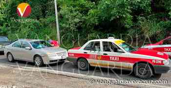 ¡Impactó un taxi en Coatzintla! - Vanguardia de Veracruz