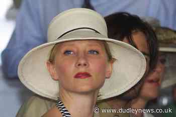 Coroner: Anne Heche died due to smoke inhalation and burns - Dudley News