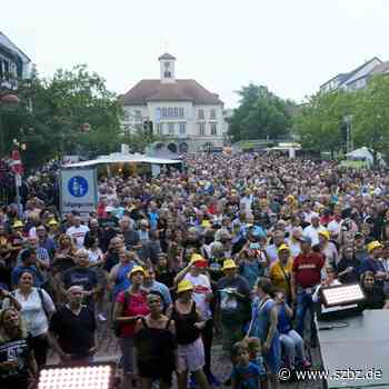 Sindelfingen rockt: 4000 Fans feiern zu Hits der Dire Straits - Sindelfinger Zeitung / Böblinger Zeitung
