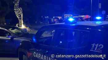 Soverato, controlli straordinari dei carabinieri sui luoghi della movida. Denunce e sanzioni - Gazzetta del Sud - Edizione Catanzaro, Crotone, Vibo