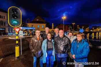 Vlaggen tegen eenrichtingsverkeer R12 (Mechelen) - De Standaard