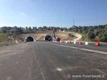 Locri: chiusa nella ss 106 la Galleria Gerace per veicolo in fiamme - La Riviera
