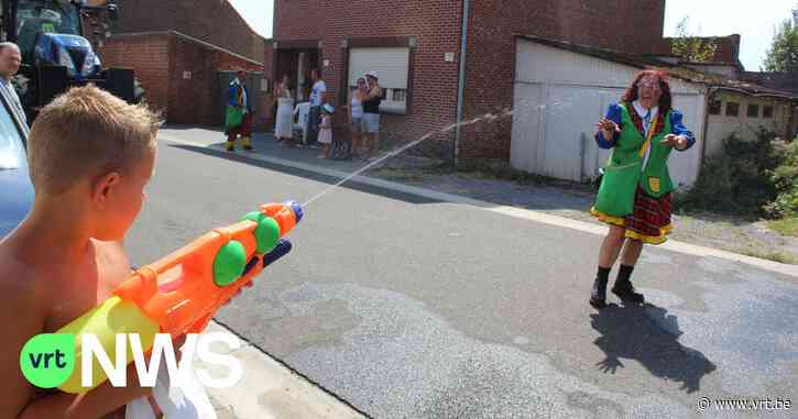 Tropische carnavalstoet met waterspelletjes in Wellen: "Mag jaarlijkse traditie worden" - VRT NWS