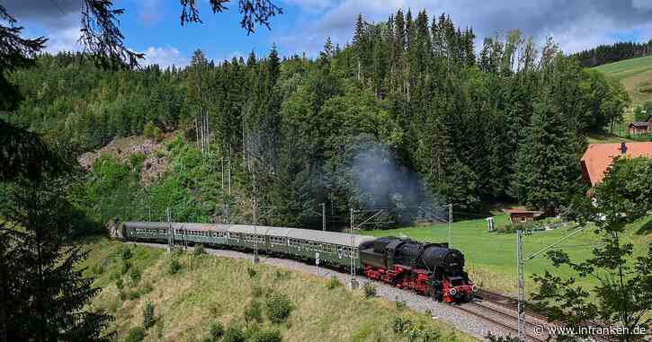 Neuenmarkt: Dampfnostalgie im Stile der 60er Jahre - Deutsches Lokomotiv-Museum lädt zu Sonderfahrten ein