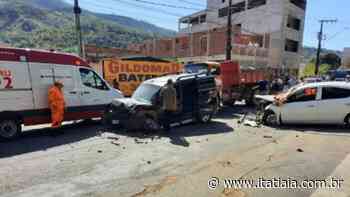 Grave acidente deixa nove pessoas feridas, em Santana do Paraíso - Itatiaia